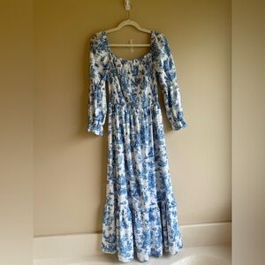NWT Sunday Up Blue and White Long Sleeve Dress